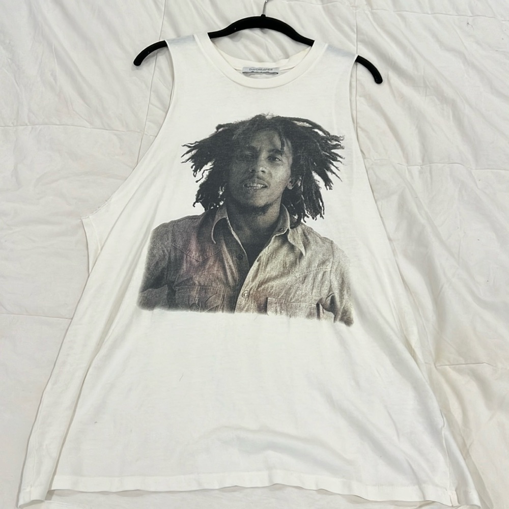 Graphic tee